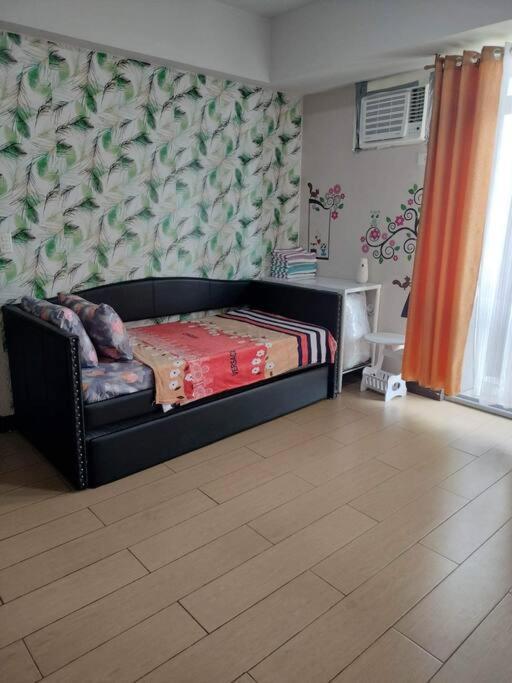 Cubao Manhattan Heights, Unit 8Bc Tower B, 1 Br 马尼拉 外观 照片