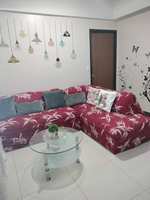 Cubao Manhattan Heights, Unit 8Bc Tower B, 1 Br 马尼拉 外观 照片
