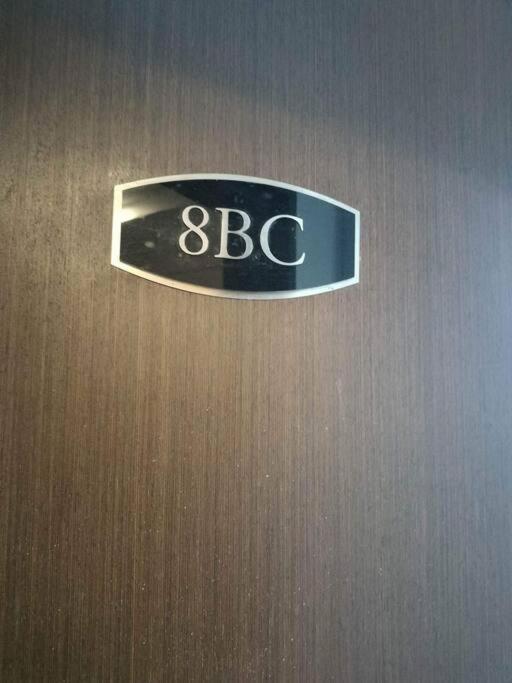 Cubao Manhattan Heights, Unit 8Bc Tower B, 1 Br 马尼拉 外观 照片